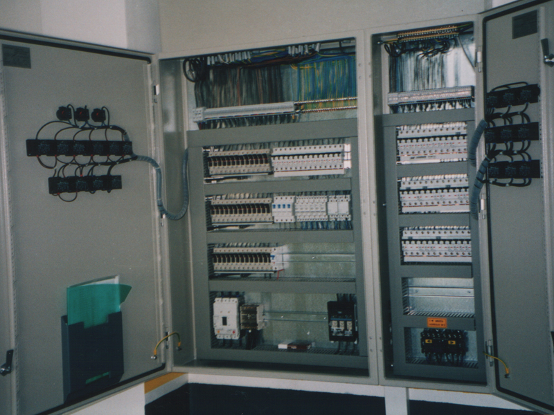 LEVEL razvodni ormani